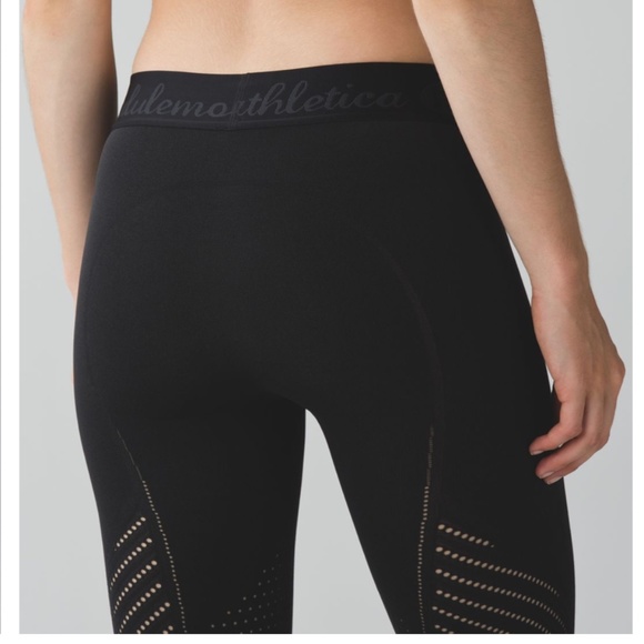 Lululemon Time Warp Tight Black, Black (6) - Picture 3 of 12